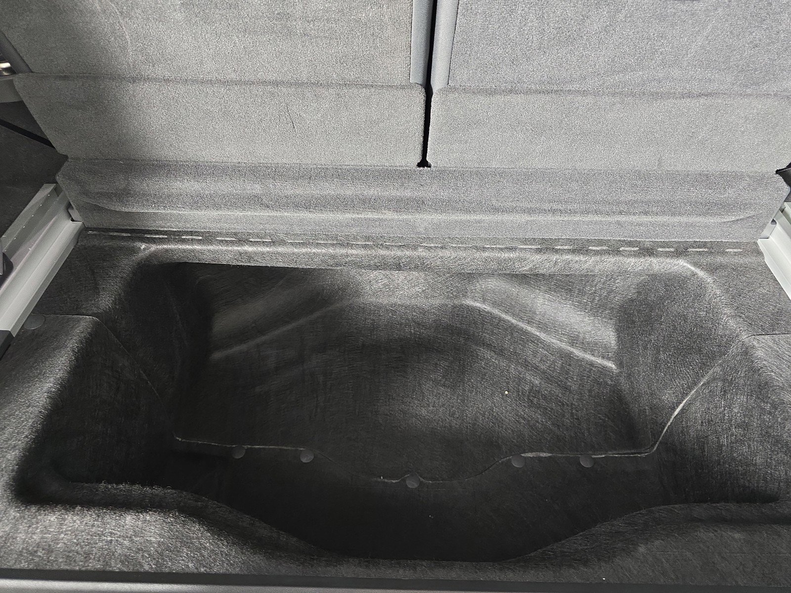 Used 2024 Rivian R1S Adventure AWD/4WD image 26