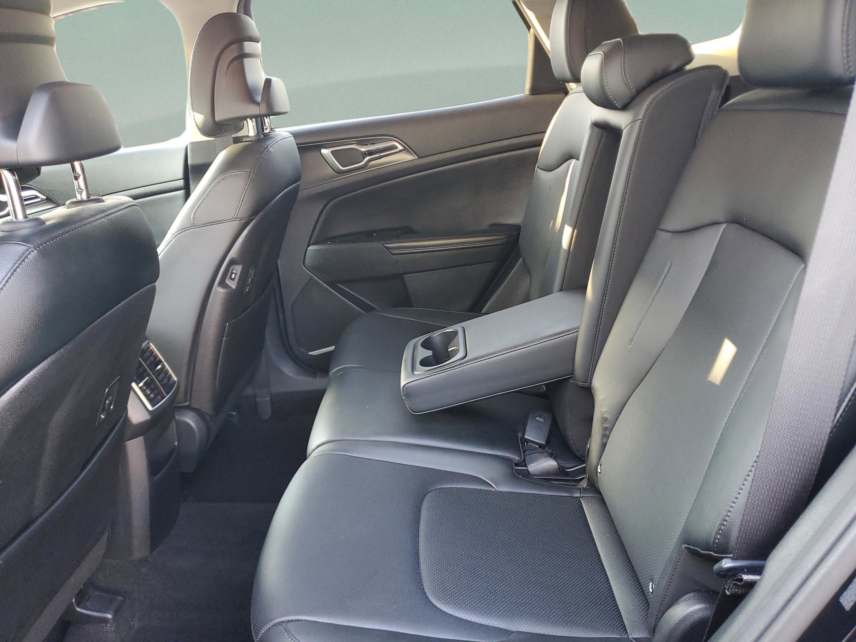 Certified 2023 Kia Sportage EX image 11