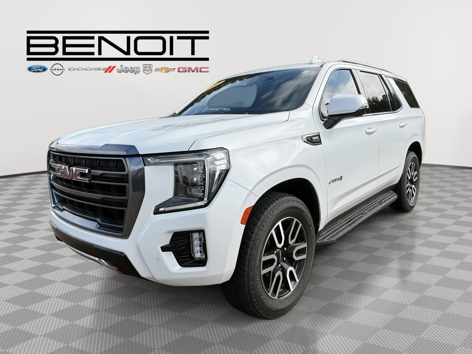 Used 2022 GMC Yukon AT4 image 1