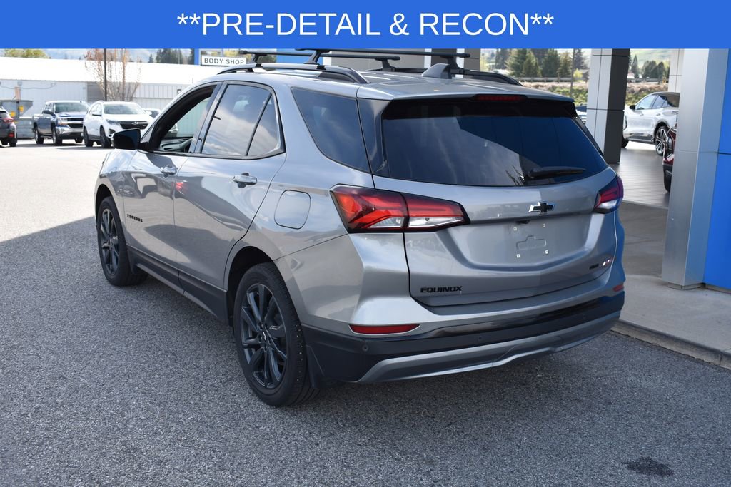 Used 2024 Chevrolet Equinox RS w/ RS Leather Package image 3
