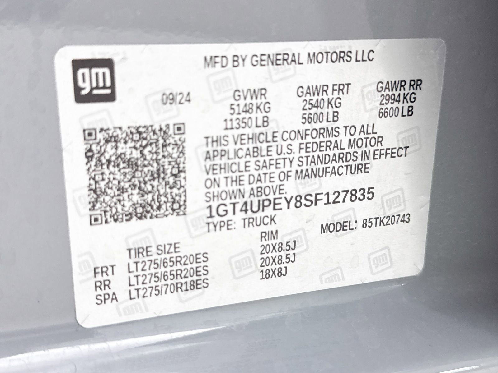 Used 2025 GMC Sierra 2500 AT4 w/ Technology Package image 38