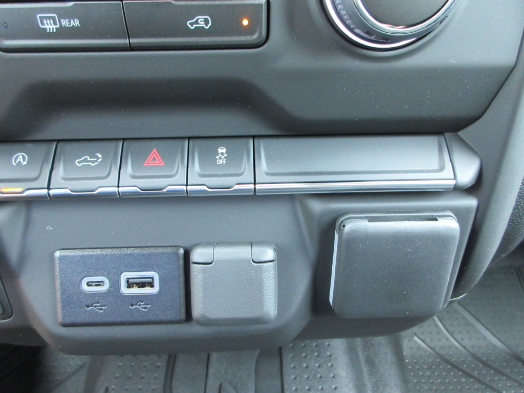 New 2026 Chevrolet Silverado 1500 Custom w/ Turbomax Blackout Package AWD/4WD image 29