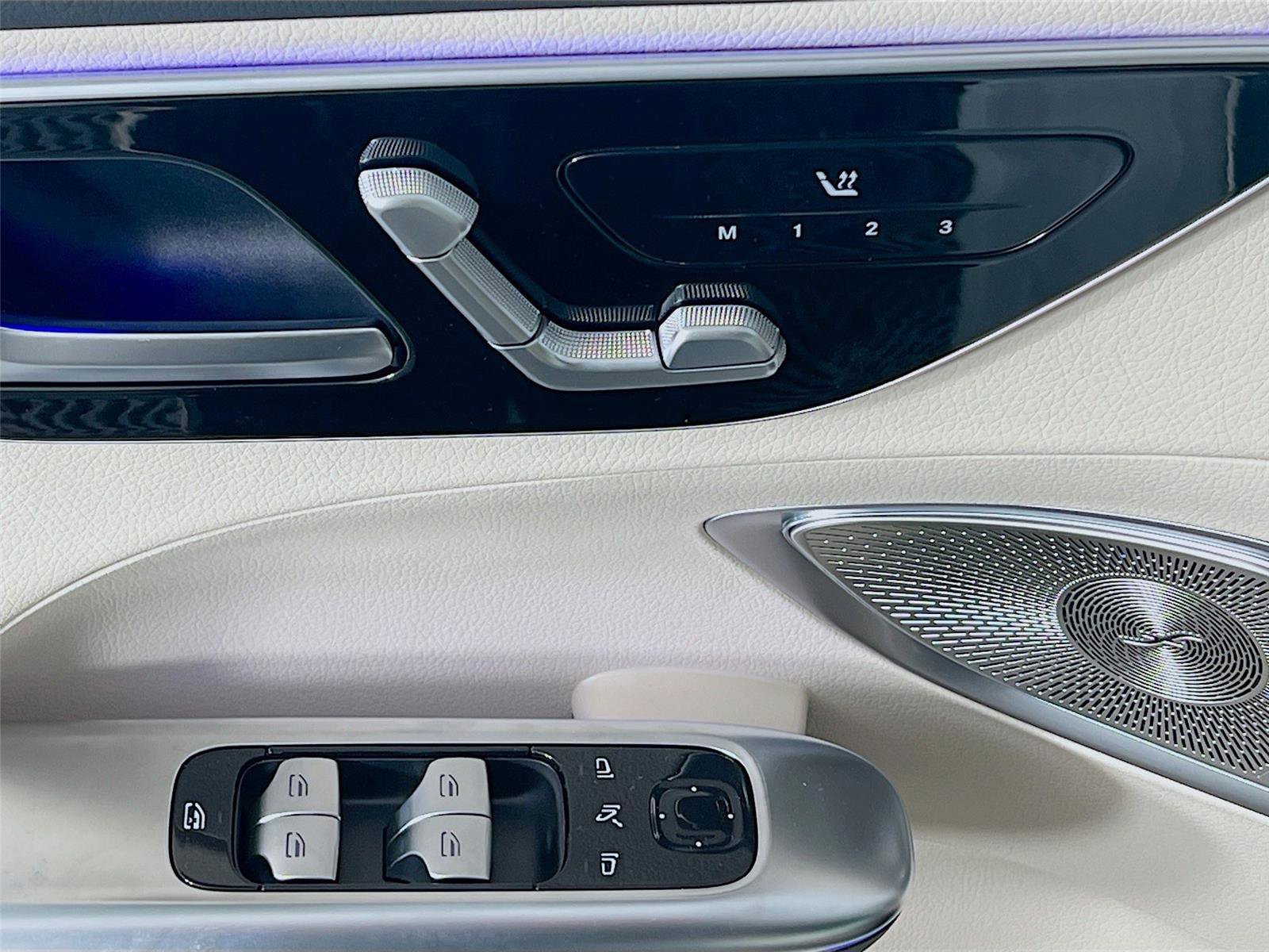 New 2026 Mercedes-Benz C 300 4MATIC Sedan image 18