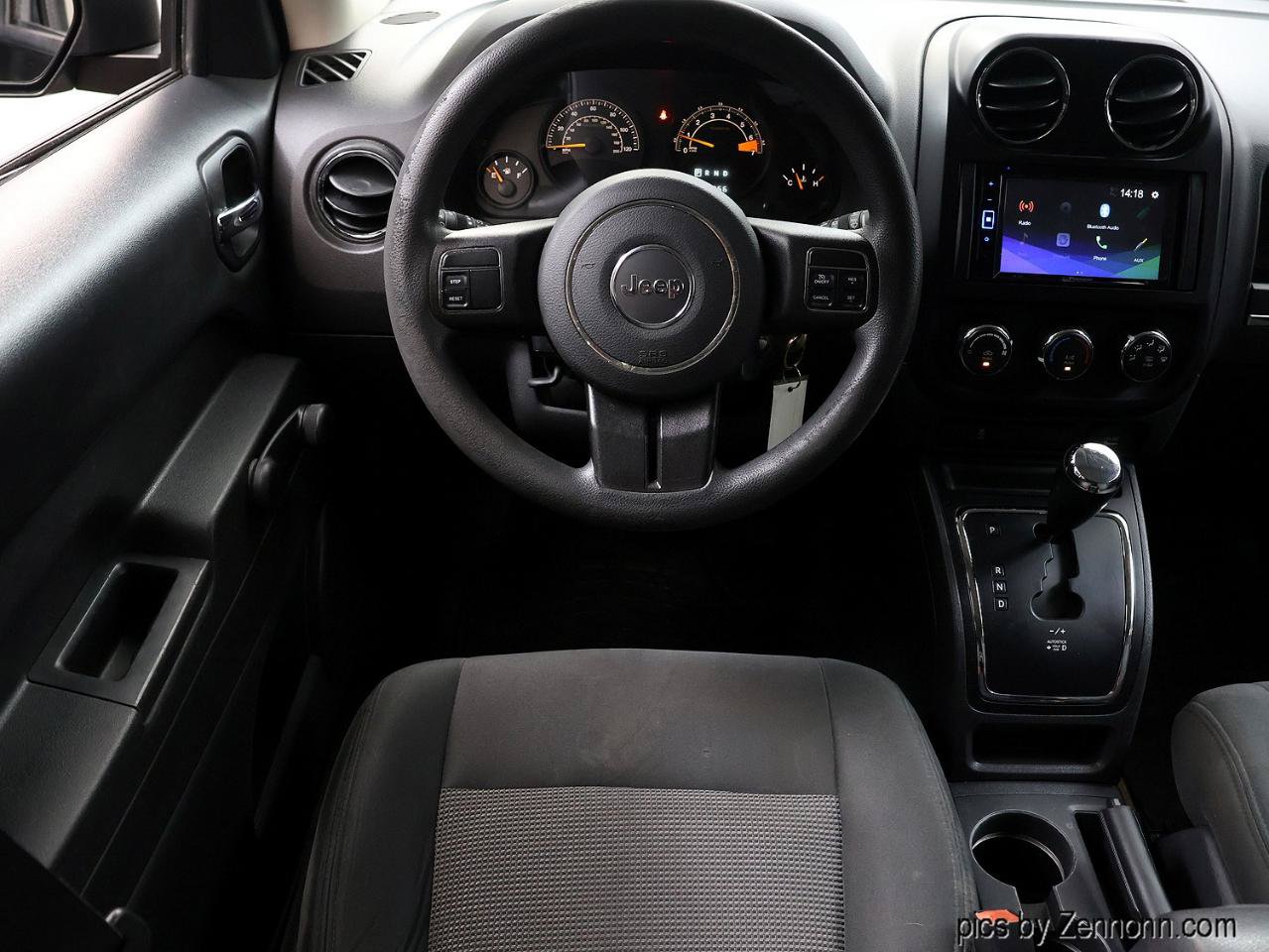Used 2017 Jeep Patriot Sport FWD image 15