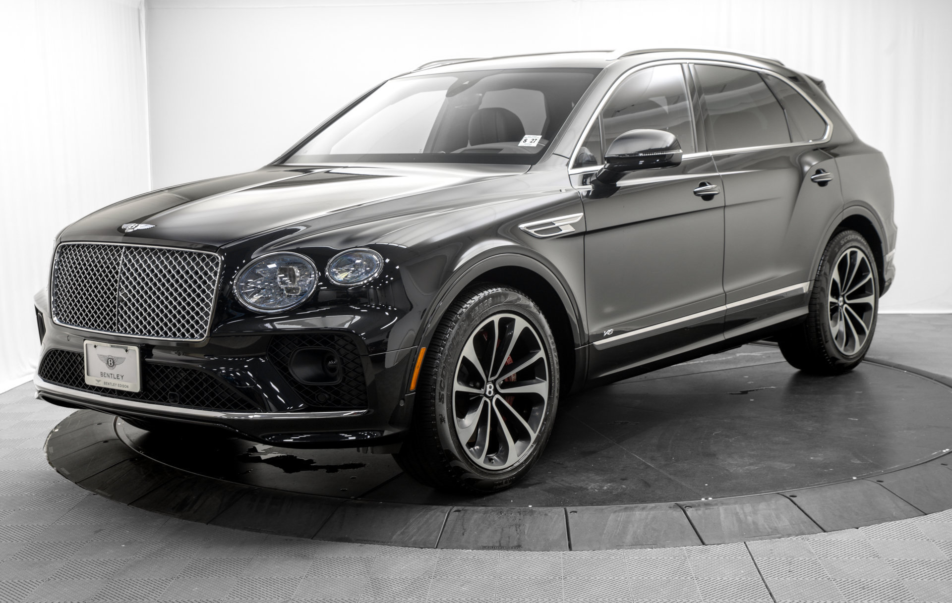Certified 2022 Bentley Bentayga AWD/4WD image 8