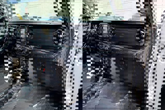 Used 2021 Jeep Wrangler Unlimited Sport image 16