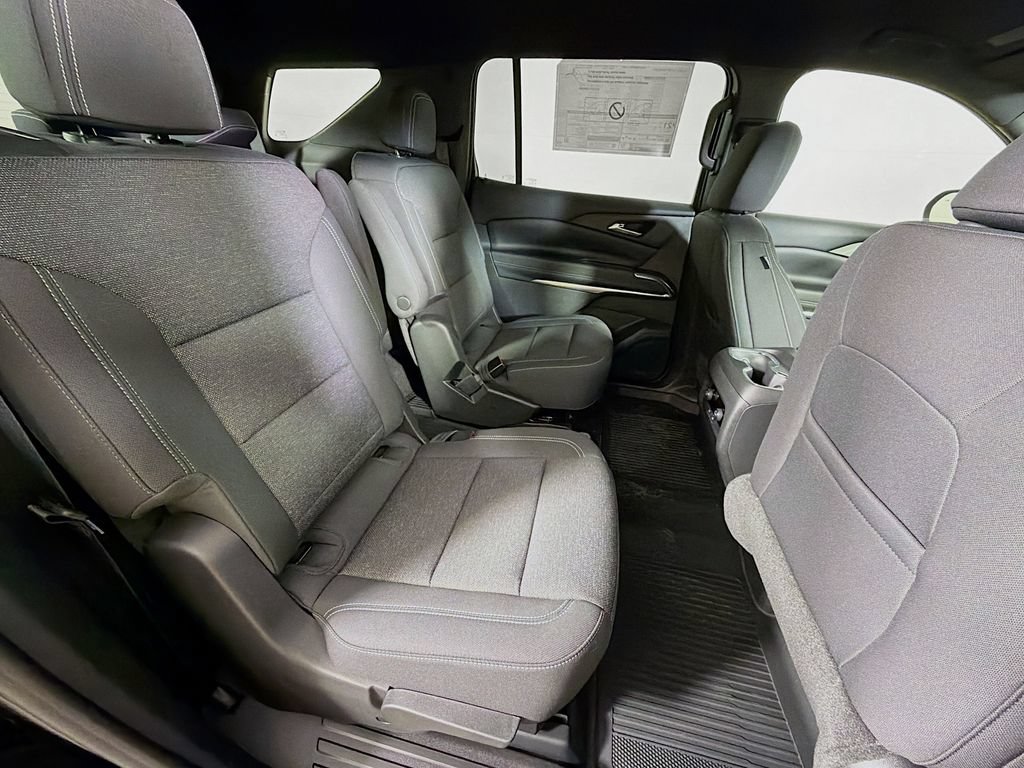 New 2026 Chevrolet Traverse LT w/ LPO, Floor Liner Package AWD/4WD image 23