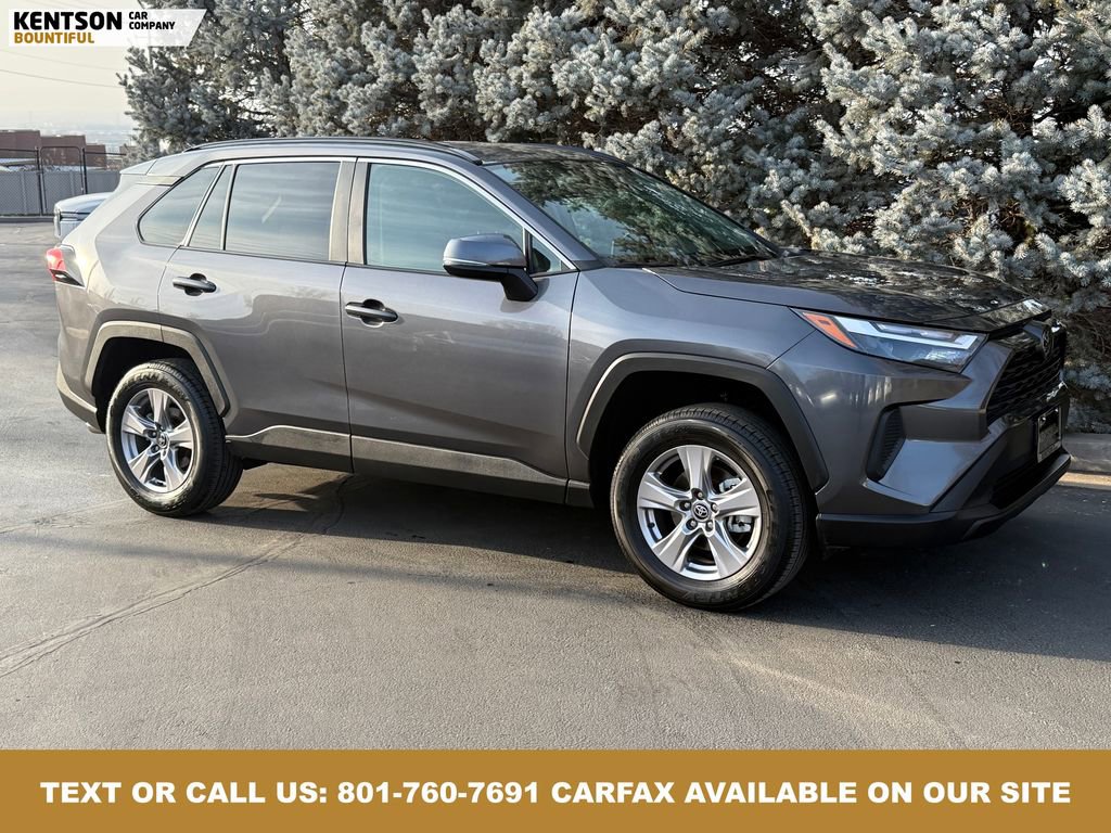 Used 2025 Toyota RAV4 XLE image 12