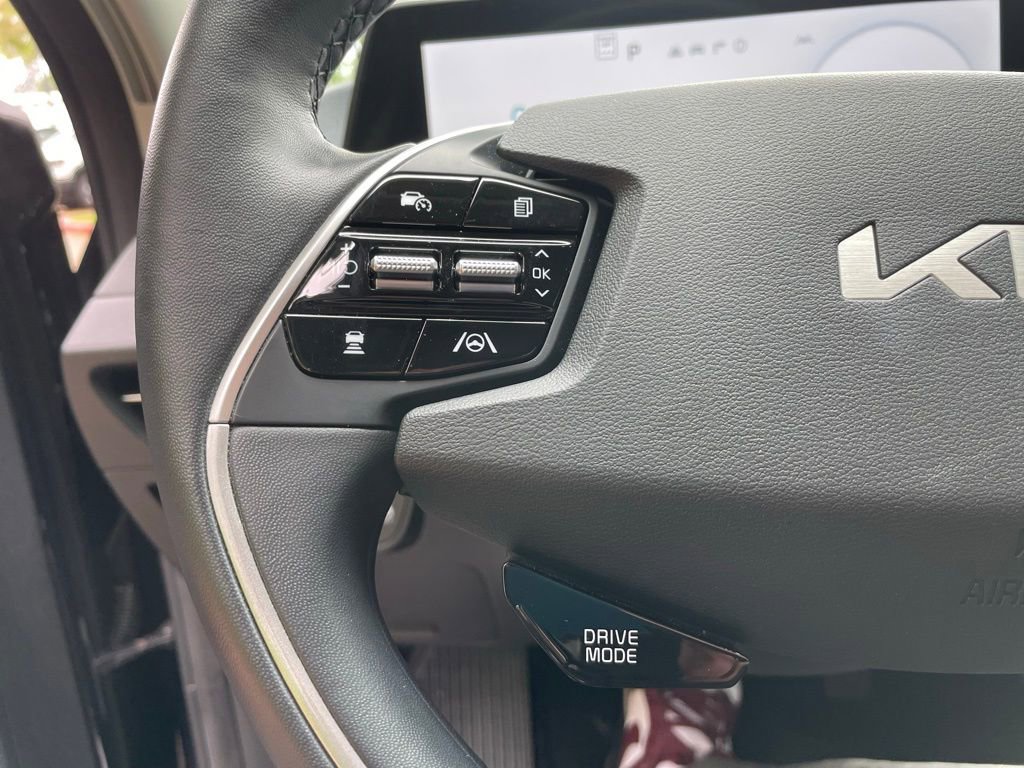 Used 2024 Kia EV6 Wind w/ Wind Technology Package AWD/4WD image 8