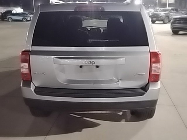 Used 2017 Jeep Patriot Latitude image 6