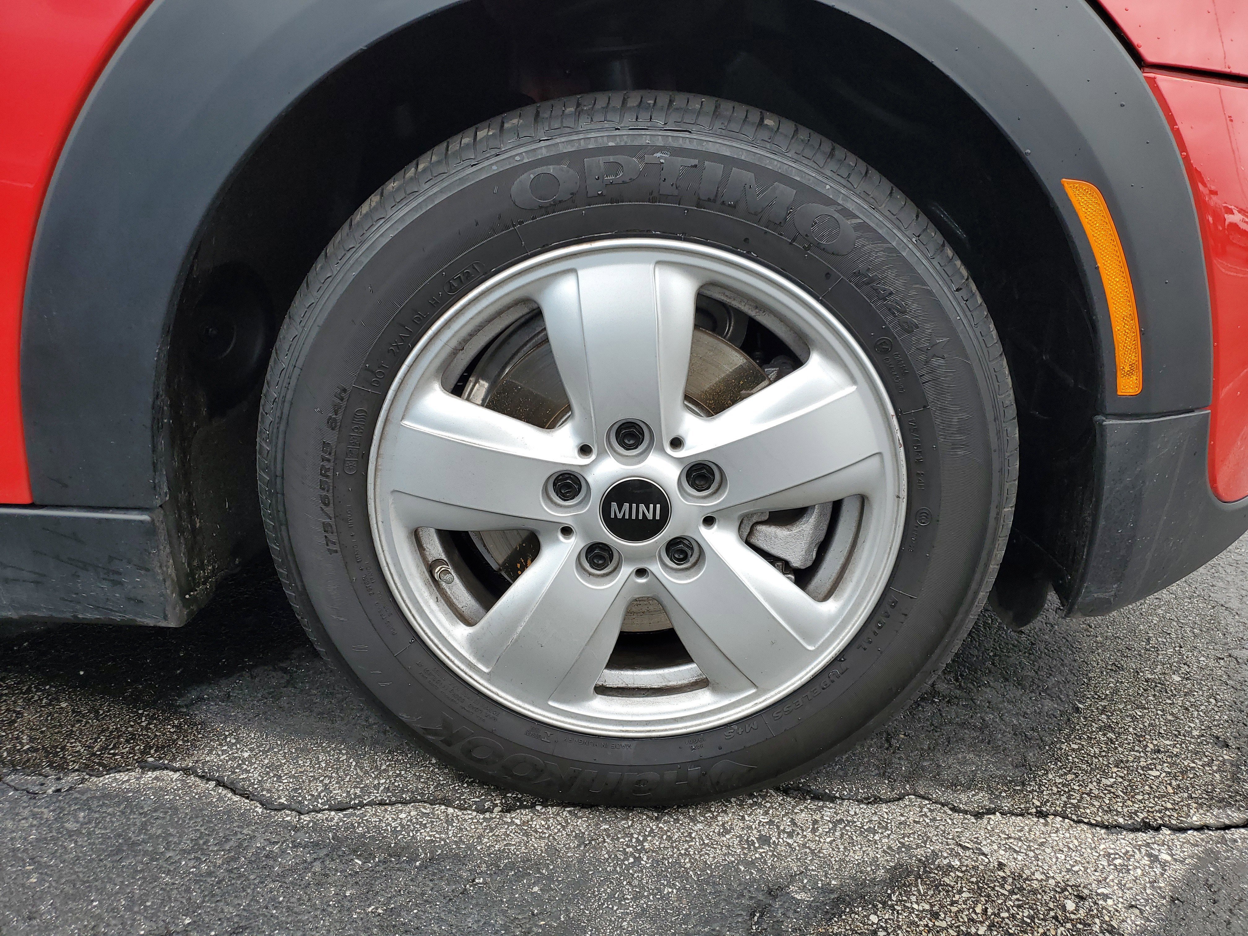 Used 2021 MINI Cooper 2-Door Hardtop image 6