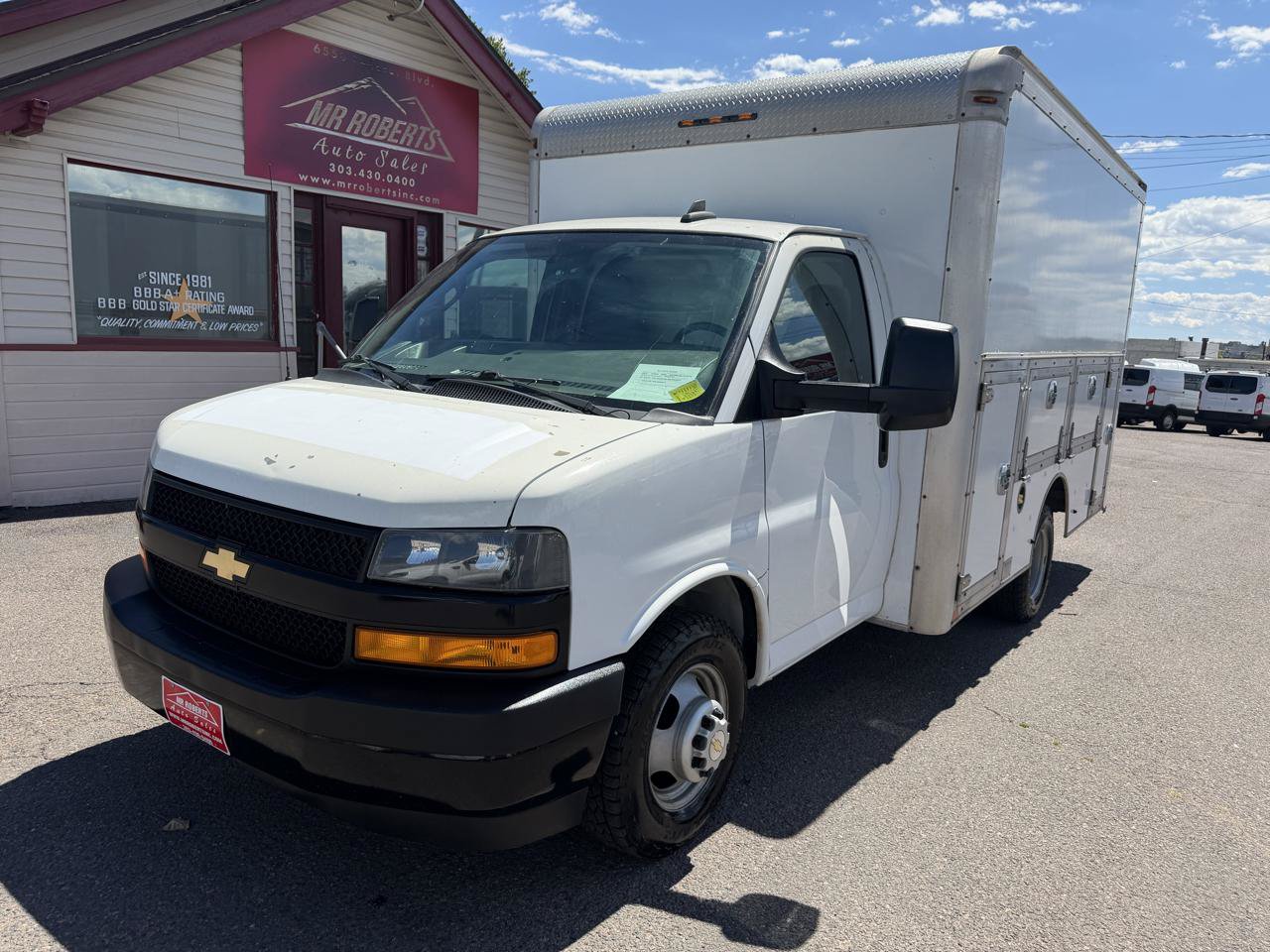 Used 2020 Chevrolet Express 3500 w/ Power Convenience Package RWD image 4