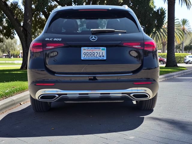 Used 2025 Mercedes-Benz GLC 300 image 6