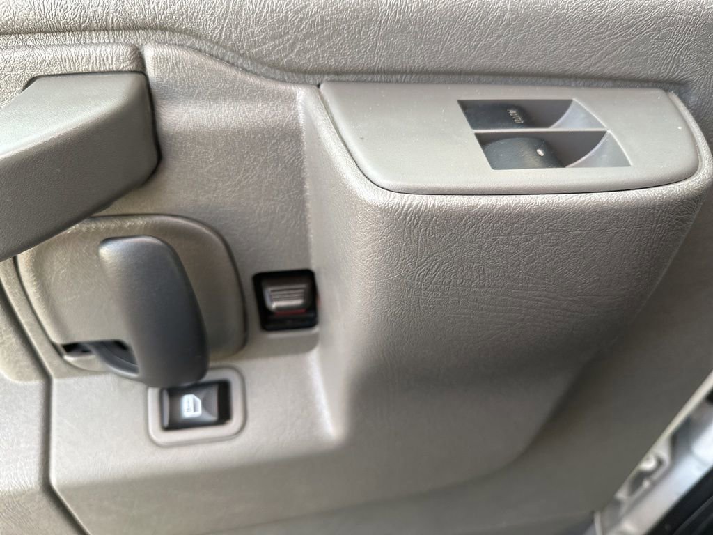 Used 2020 GMC Savana 3500 w/ Power Convenience Package RWD image 19