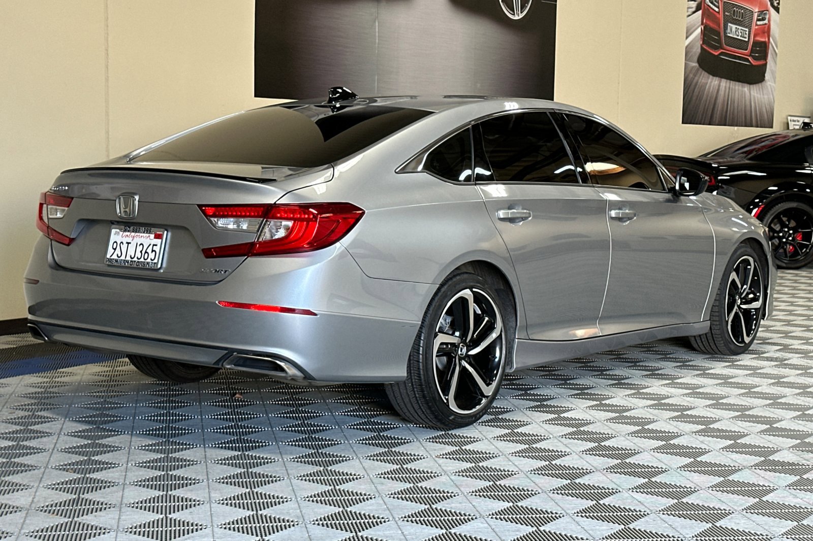 Used 2022 Honda Accord Sport image 4