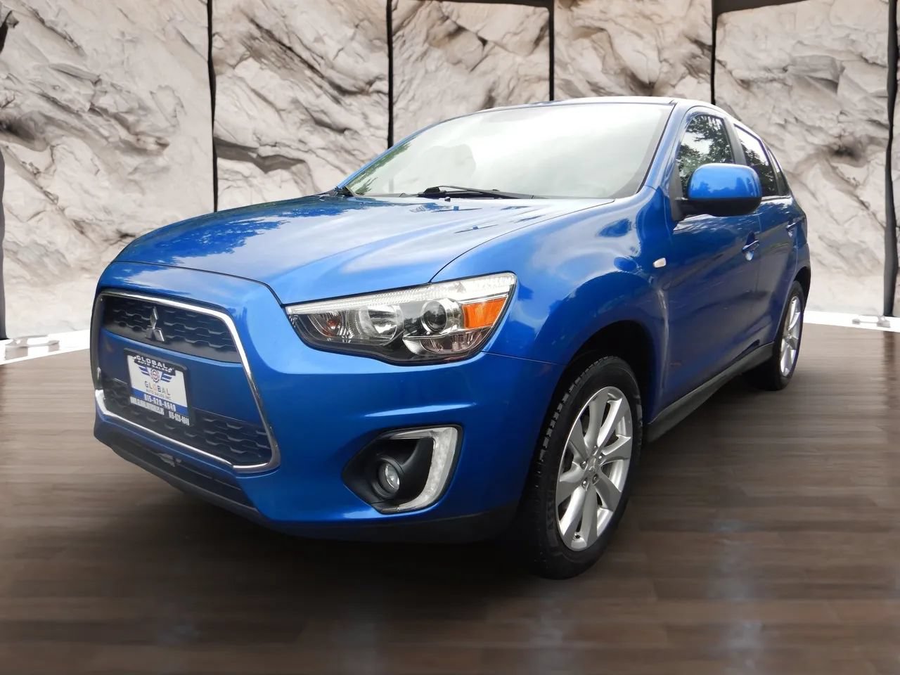 Used 2015 Mitsubishi Outlander Sport SE FWD image 1