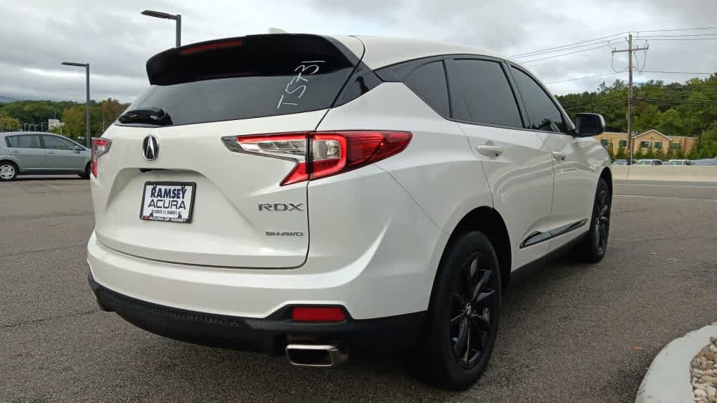 Used 2025 Acura RDX SH-AWD image 5