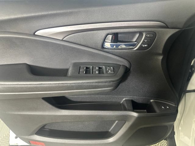 Used 2021 Honda Pilot EX-L image 12