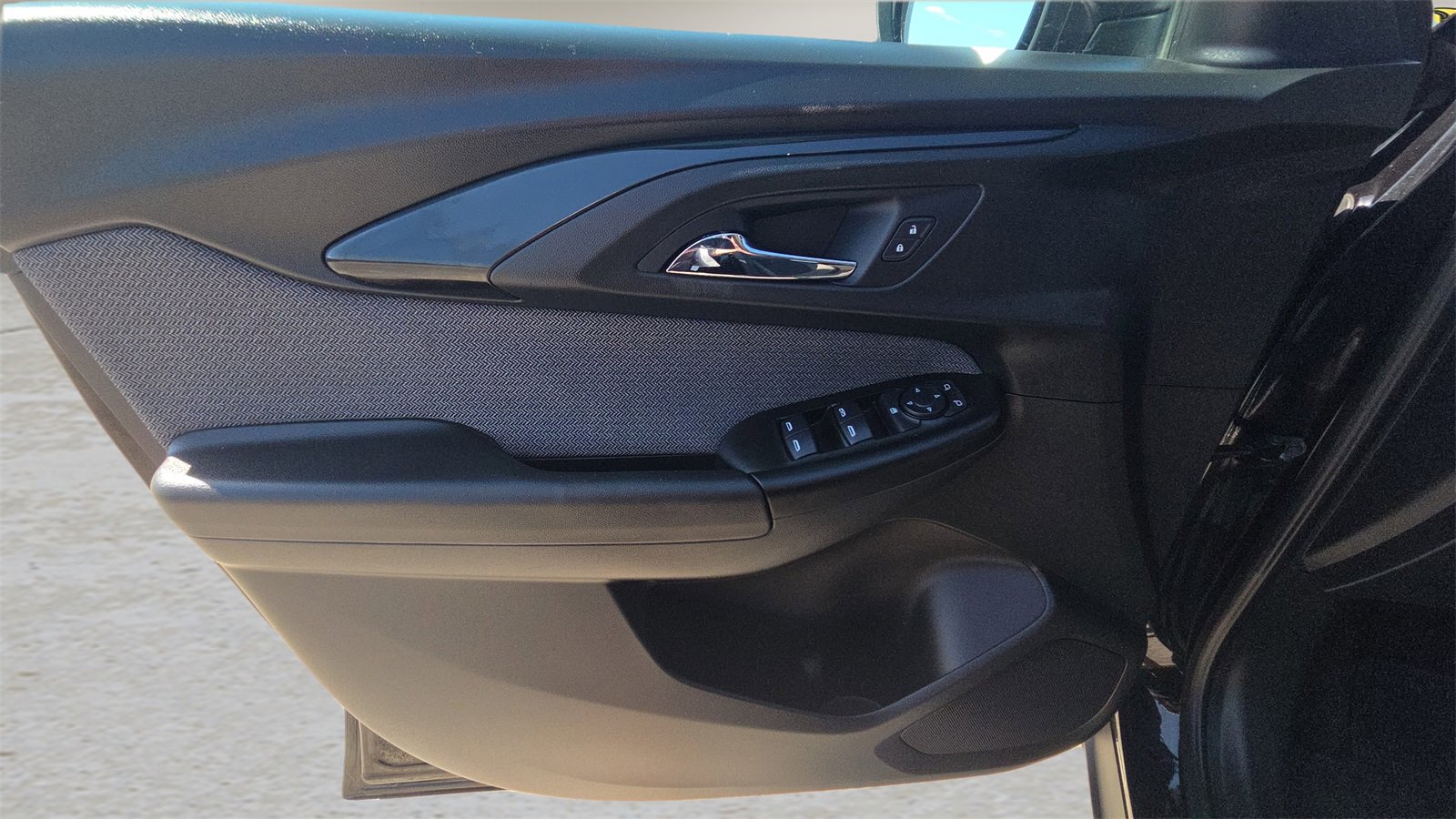 Used 2021 Chevrolet TrailBlazer LT w/ Convenience Package image 25