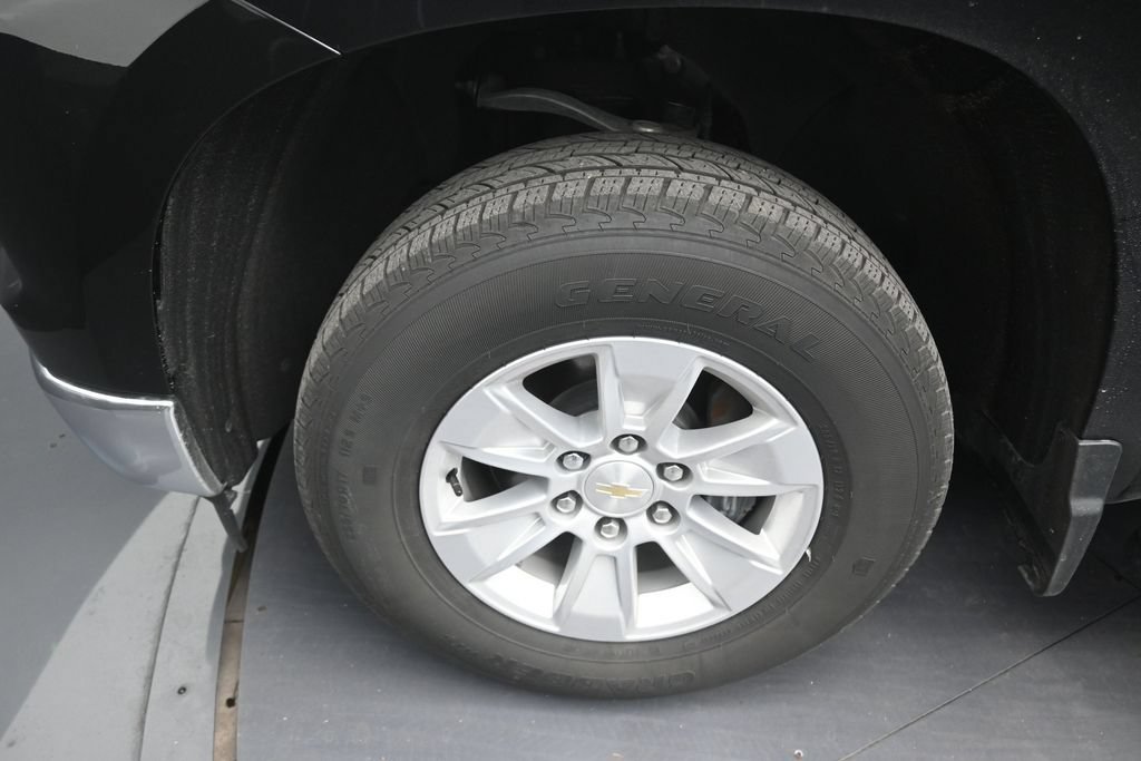 Used 2023 Chevrolet Silverado 1500 LT RWD image 9
