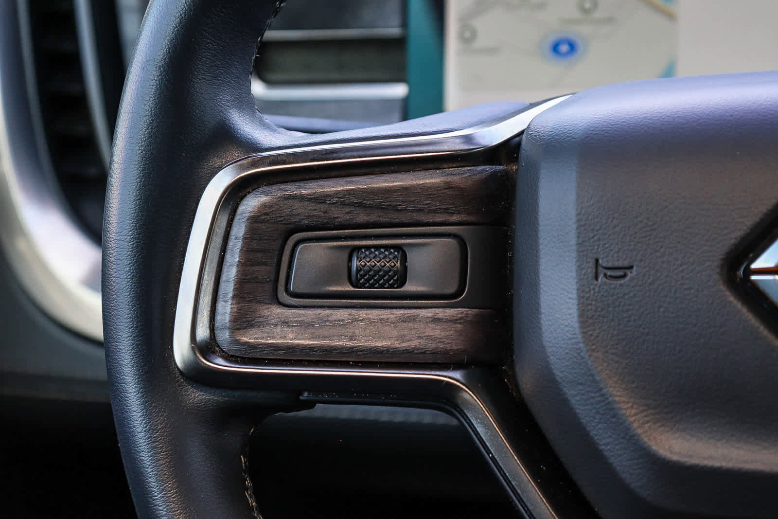 Used 2023 Rivian R1S Adventure image 16