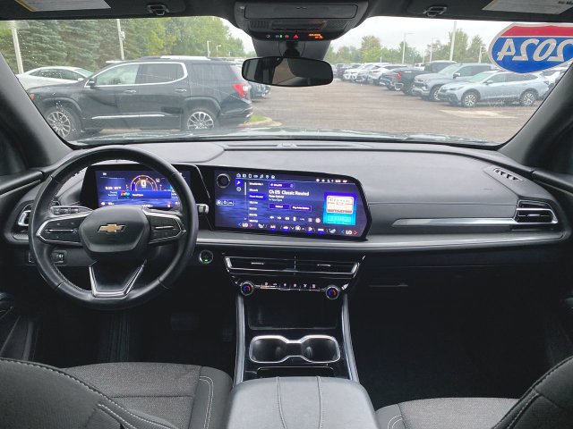Used 2024 Chevrolet Traverse LT FWD image 20