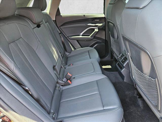 Used 2025 Audi Q5 Premium Plus w/ Premium Plus AWD/4WD image 25