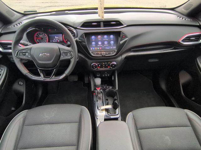 Used 2023 Chevrolet TrailBlazer RS w/ Sun and Liftgate Package image 23