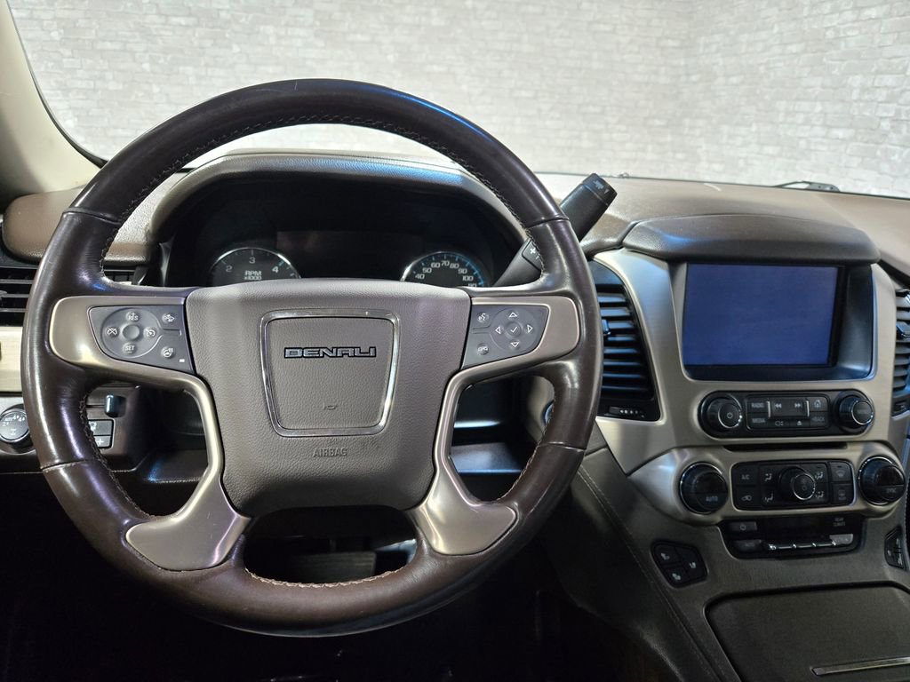 Used 2019 GMC Yukon XL Denali w/ Open Road Package image 18