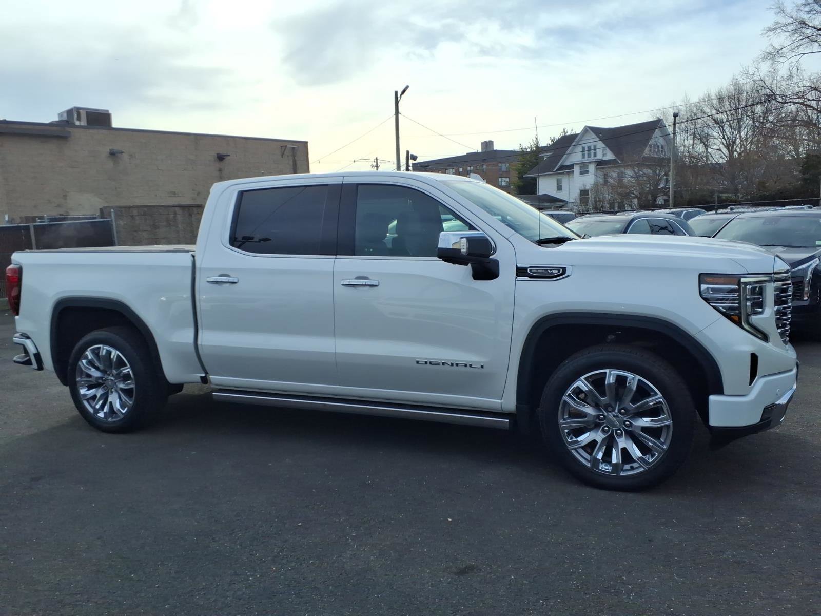 Used 2023 GMC Sierra 1500 Denali w/ Denali Reserve Package image 4