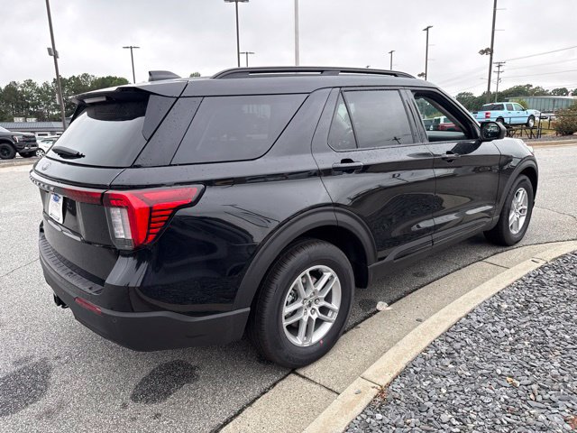 New 2026 Ford Explorer Active RWD image 11