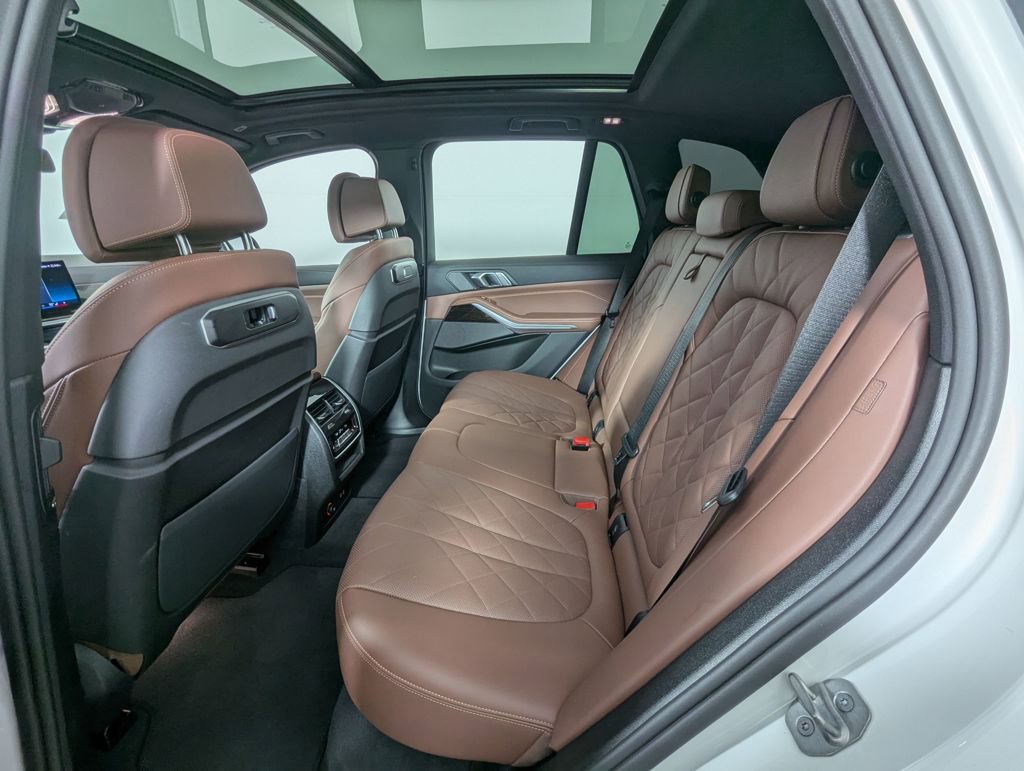 Used 2025 BMW X5 xDrive40i image 14