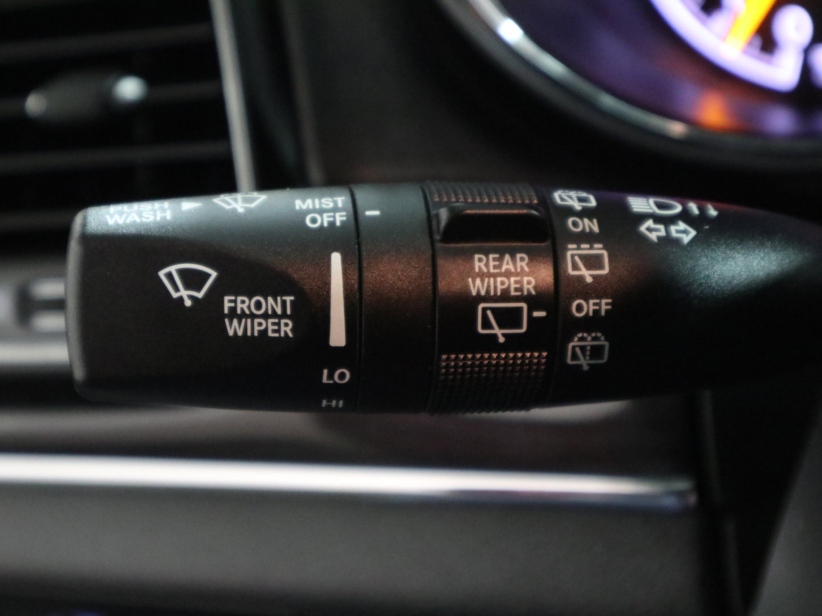 Used 2020 Jeep Grand Cherokee Overland image 30