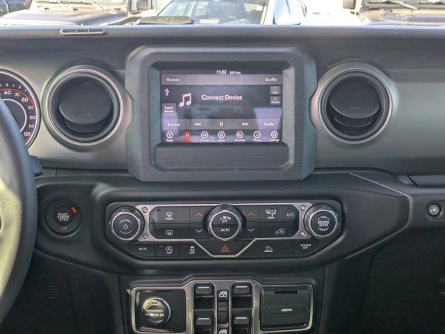 Used 2023 Jeep Gladiator Willys image 15