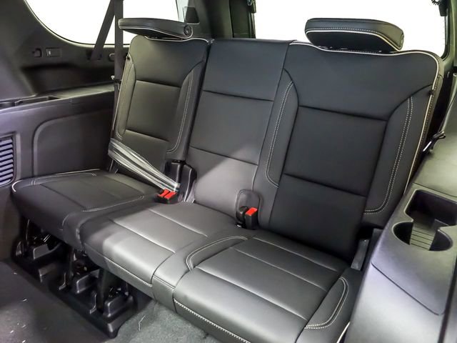 New 2026 Chevrolet Suburban Premier AWD/4WD image 13
