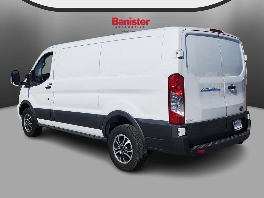 New 2023 Ford E-Transit Low Roof RWD image 4