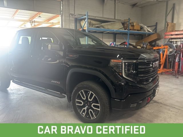 Used 2024 GMC Sierra 1500 AT4 w/ Technology Package AWD/4WD image 1