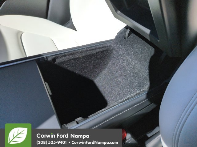 Used 2022 Tesla Model Y Long Range AWD/4WD image 17