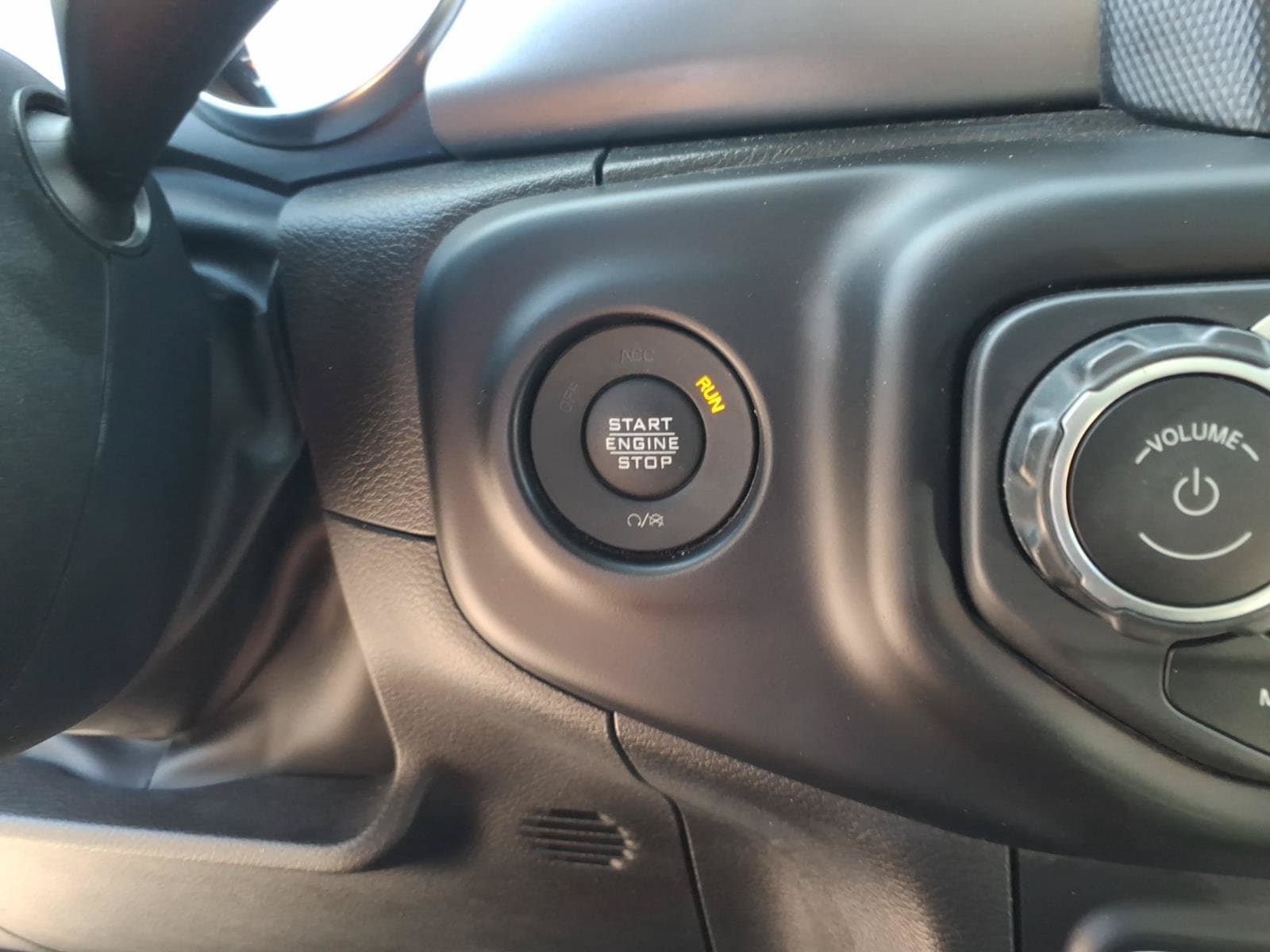 Used 2022 Jeep Wrangler Unlimited Sport AWD/4WD image 24