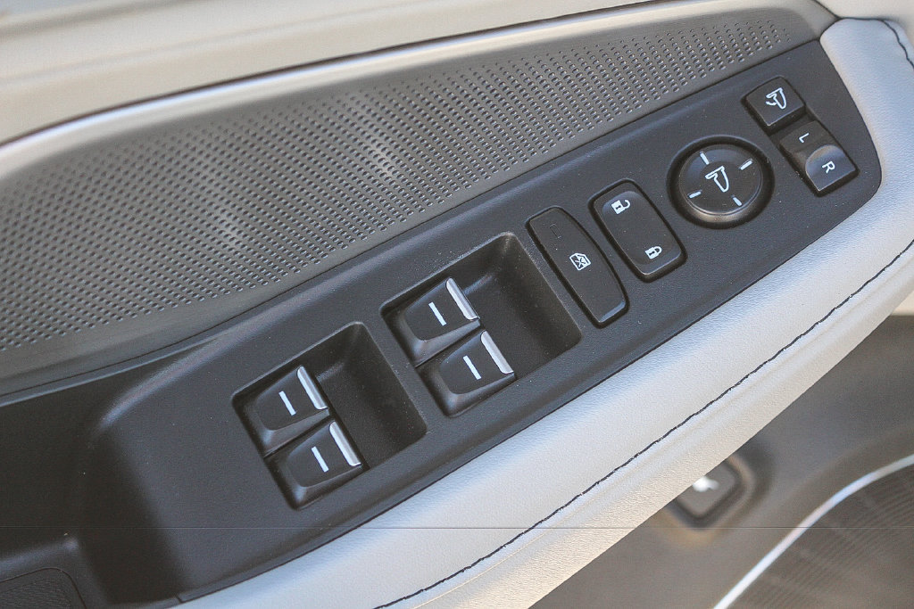 Used 2026 Acura MDX w/ Technology Package FWD image 21