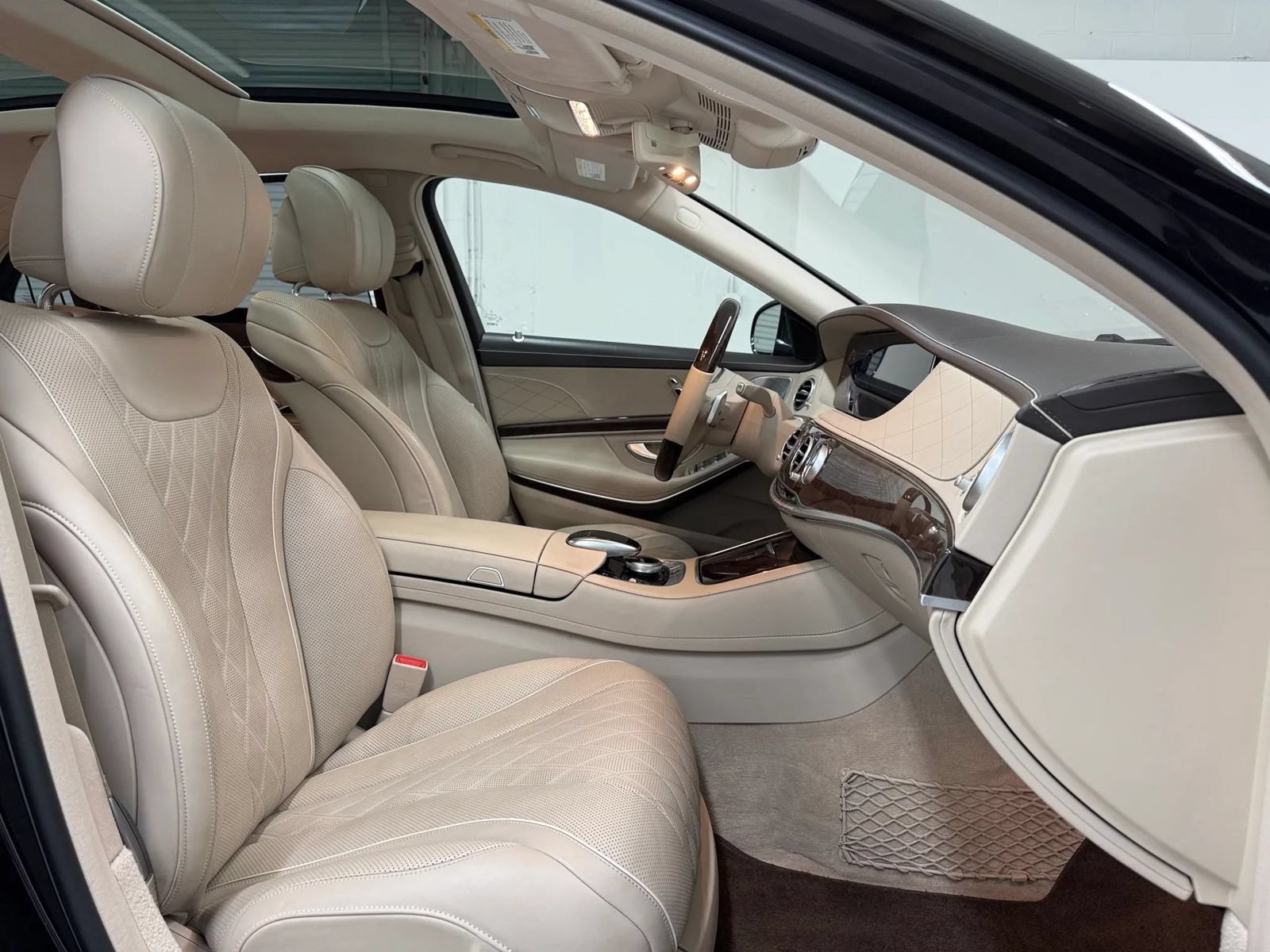 Used 2019 Mercedes-Benz S 560 4MATIC Sedan image 13