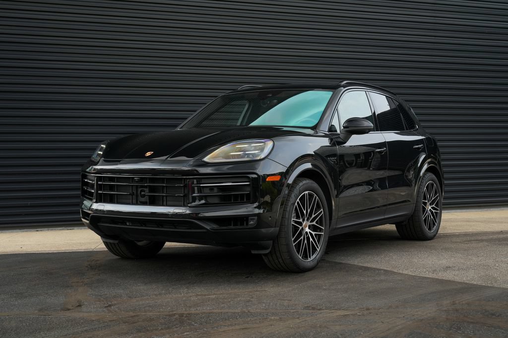 Certified 2025 Porsche Cayenne E-Hybrid AWD/4WD image 1