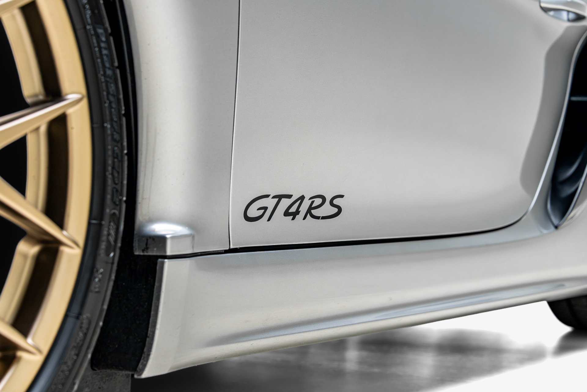 Used 2023 Porsche 718 Cayman GT4 RS RWD image 26