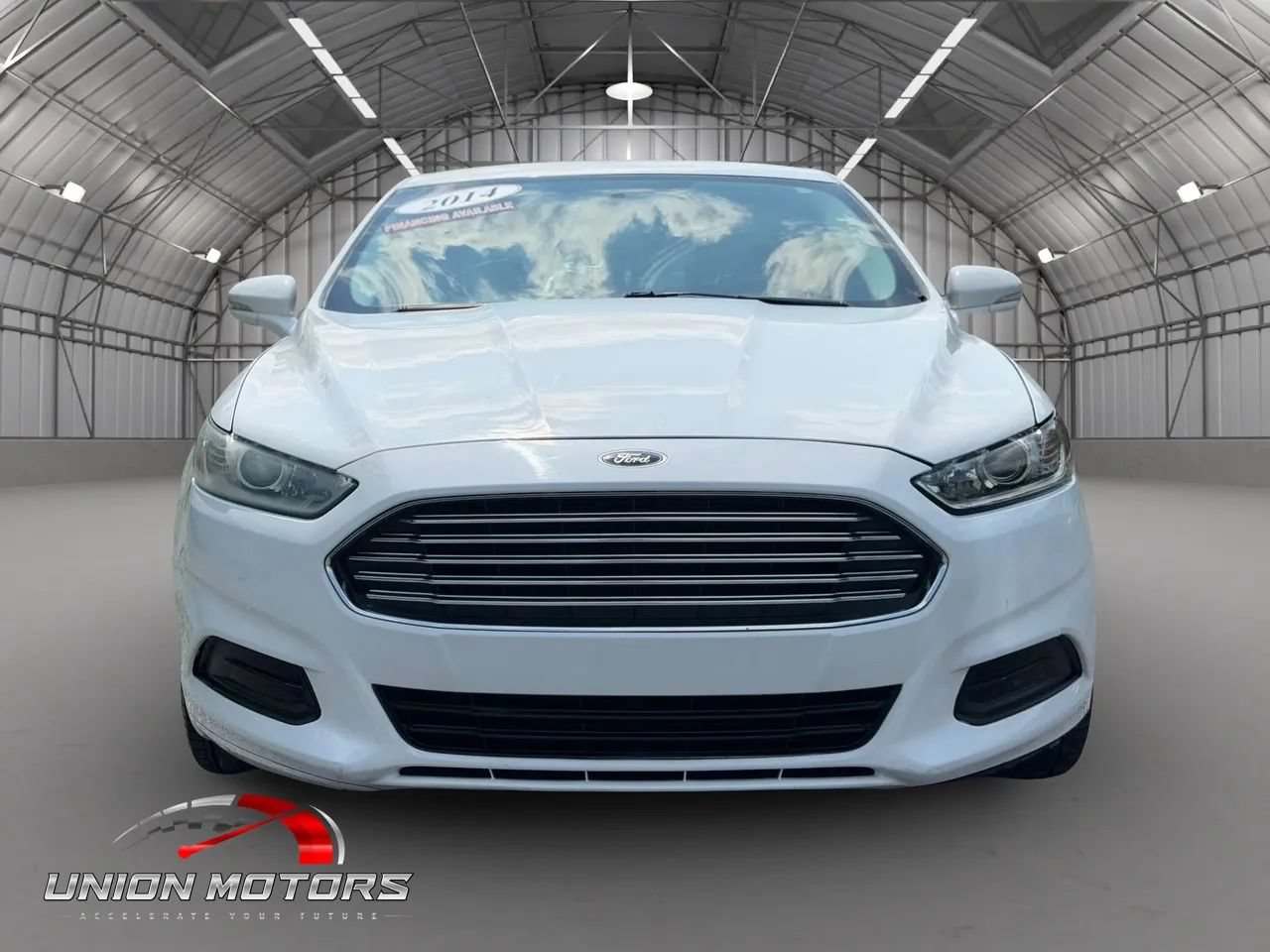 Used 2014 Ford Fusion SE FWD image 2