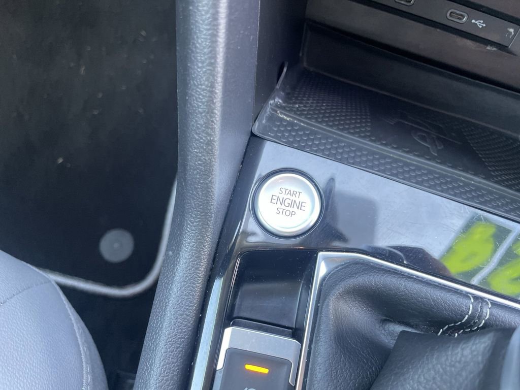 Certified 2024 Volkswagen Taos SE AWD/4WD image 24