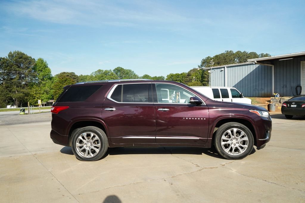 Used 2019 Chevrolet Traverse Premier w/ Driver Confidence II Package image 3