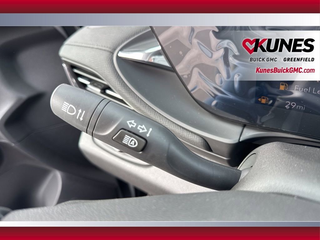 New 2026 Buick Envista Sport Touring FWD image 18