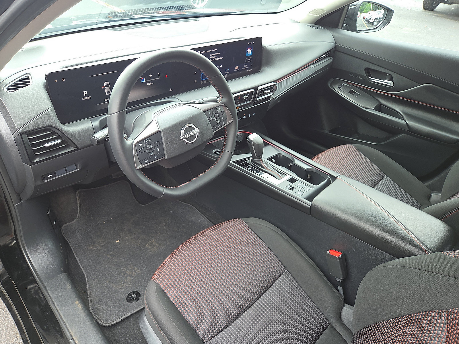 Used 2026 Nissan Sentra SR w/ Floor Mat Package FWD image 11