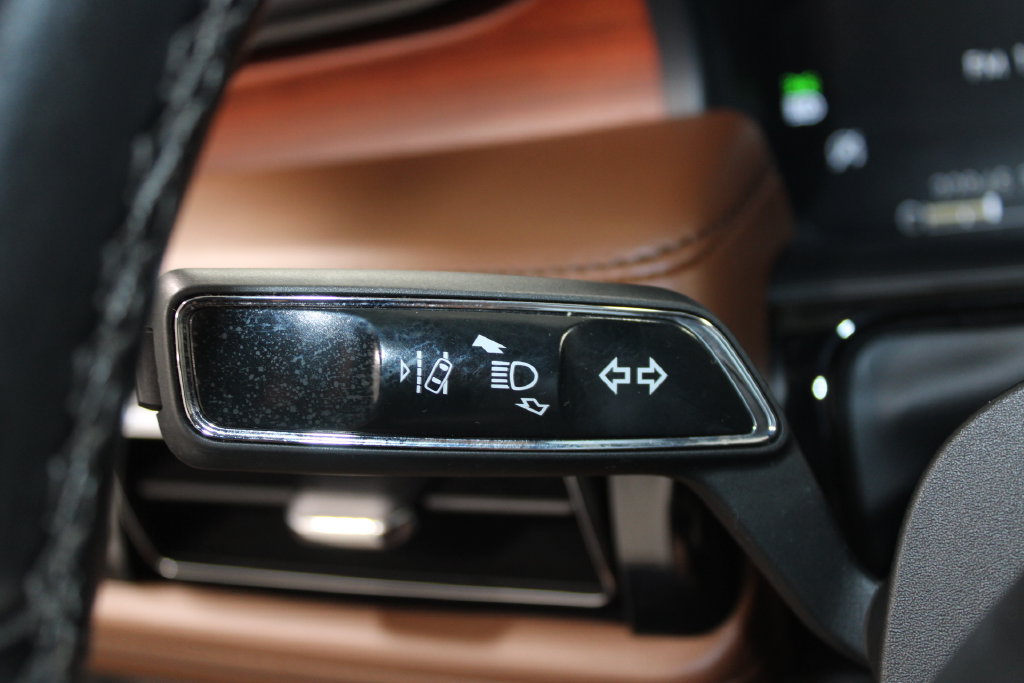 Used 2023 Lincoln Nautilus Reserve w/ Equipment Group 201A AWD/4WD image 37