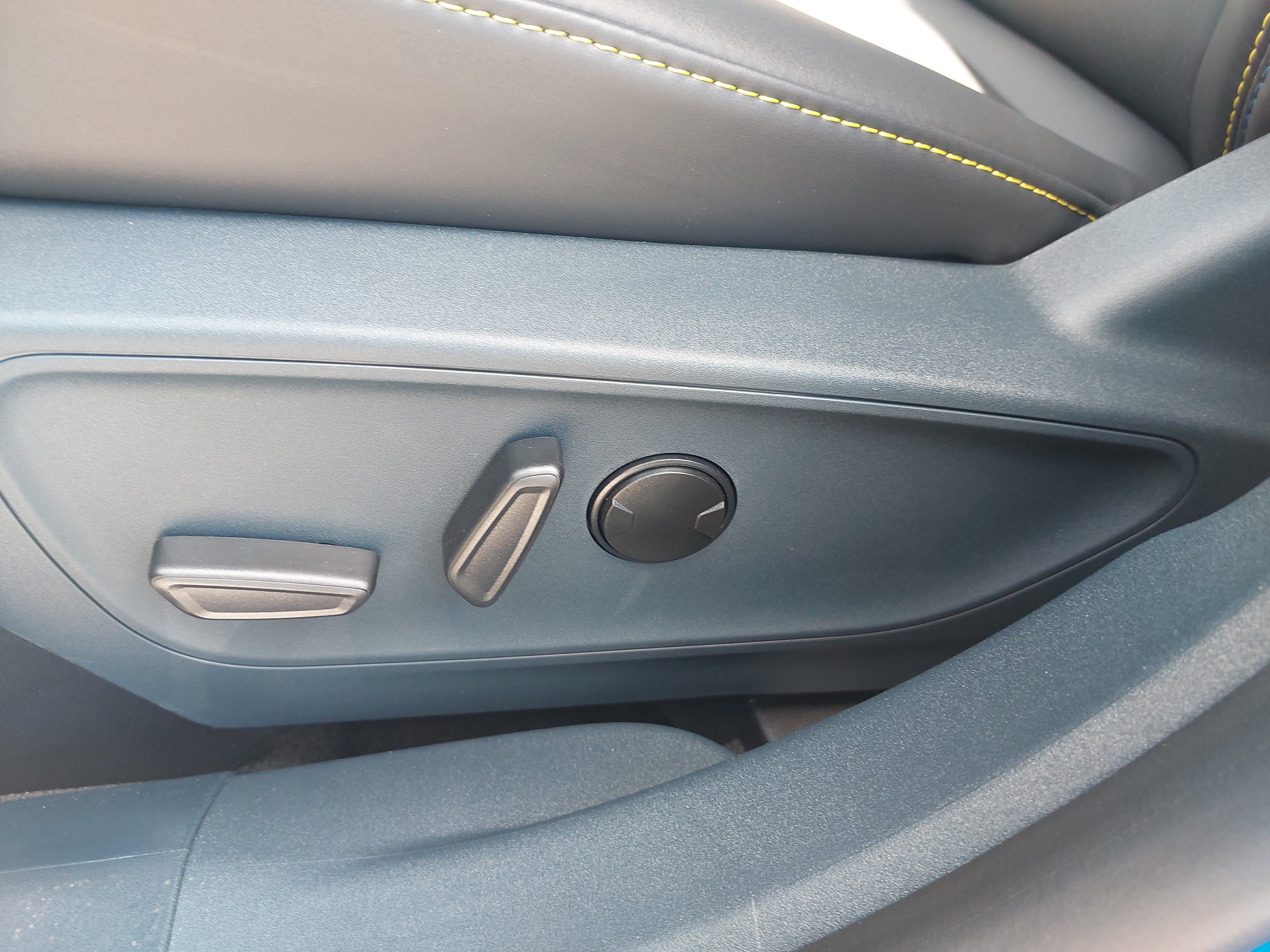 New 2026 Ford Maverick Lobo AWD/4WD image 29